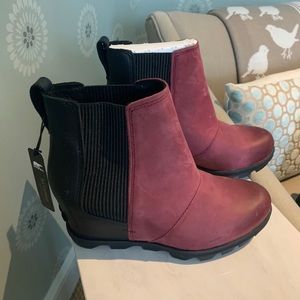 Sorel Joan of Arctic Wedge Bootie NWT